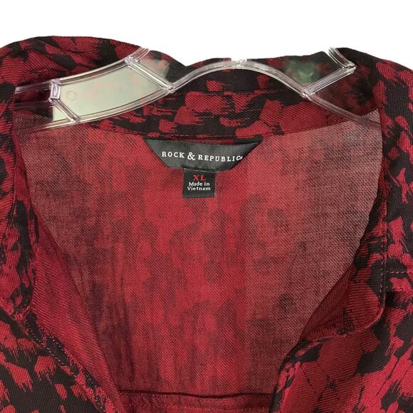 Rock & Republic Blouse Womens Sz XL Red Black Hi Low Long Sleeves Collared Top - Picture 2 of 10